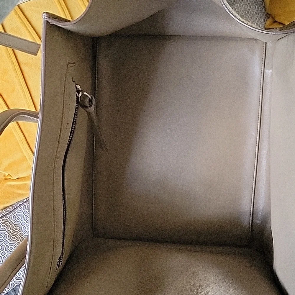 Celine Medium Phantom Beige/Tan Leather Tote - Picture 6 of 11